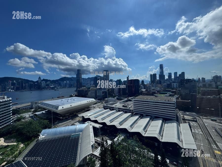The Metropolis Residence Sell 2 Bedrooms , 1 Bathroom 474 ft² ( 44.0 m² )