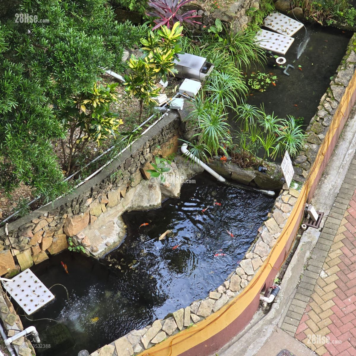 Cheung Wo Court Sell 2 Bedrooms , 1 Bathroom 414 ft² ( 38.5 m² )
