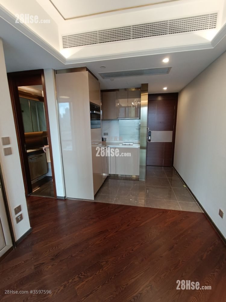 The Vertex Sell 2 Bedrooms , 1 Bathroom 435 ft² ( 40.4 m² )