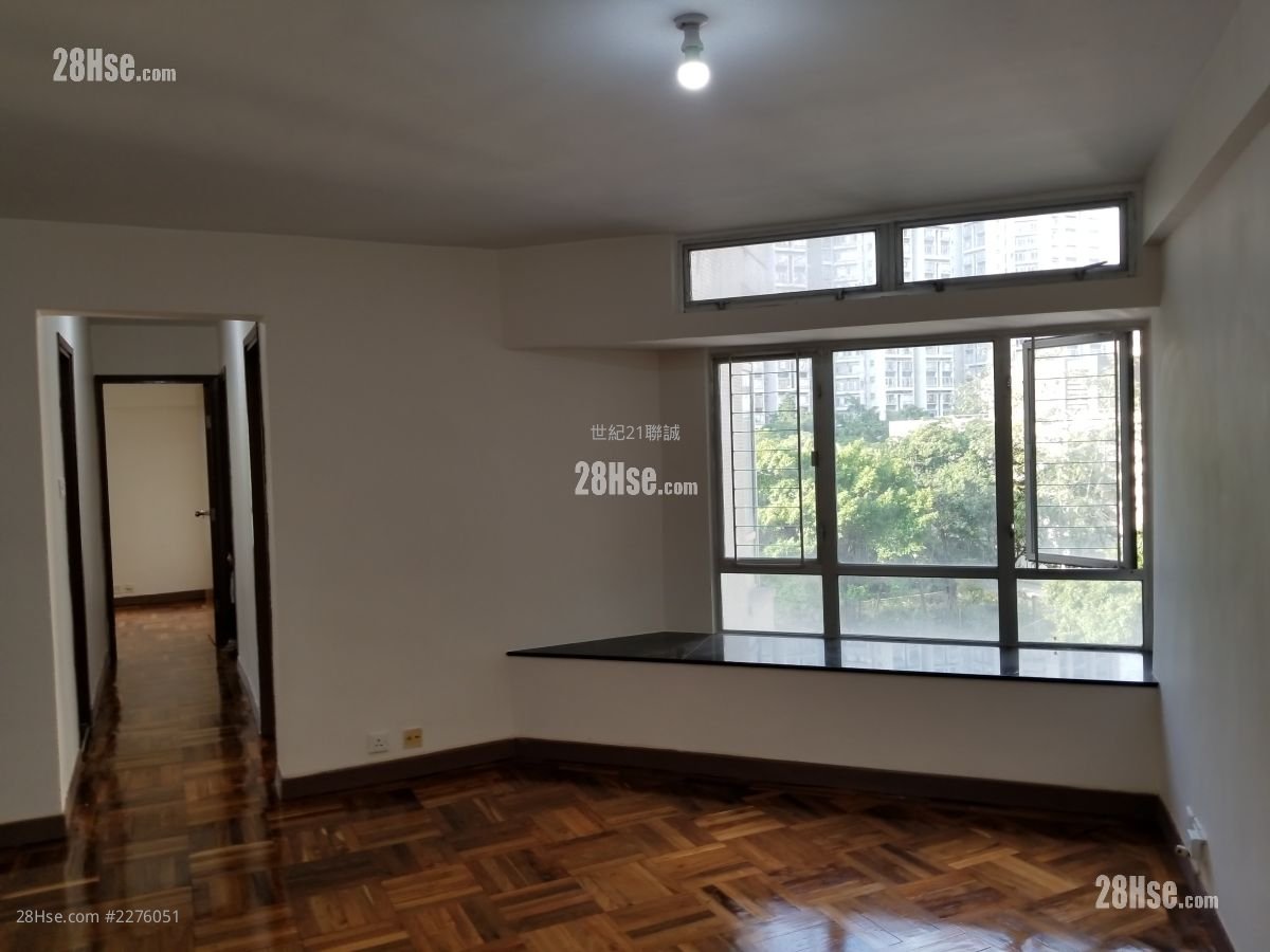 Laguna City Sell 3 Bedrooms , 2 Bathrooms 748 ft² ( 69.5 m² )