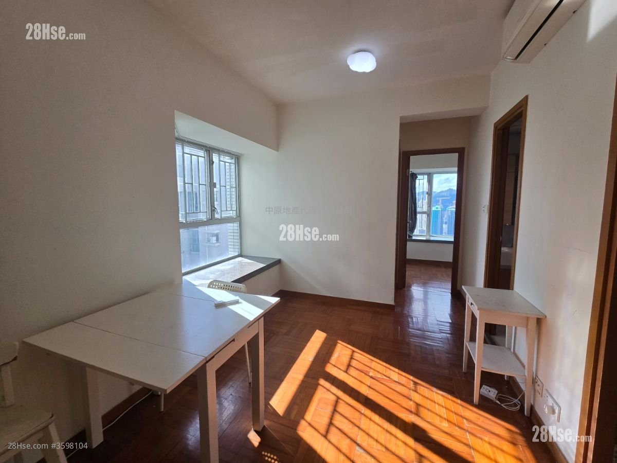 Metro Harbour View Sell 2 Bedrooms , 1 Bathroom 344 ft² ( 32.0 m² )