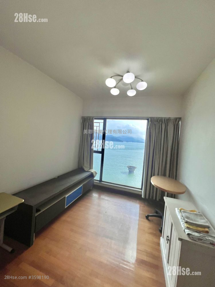 Ocean Pointe Sell 3 Bedrooms , 2 Bathrooms 653 ft² ( 60.7 m² )