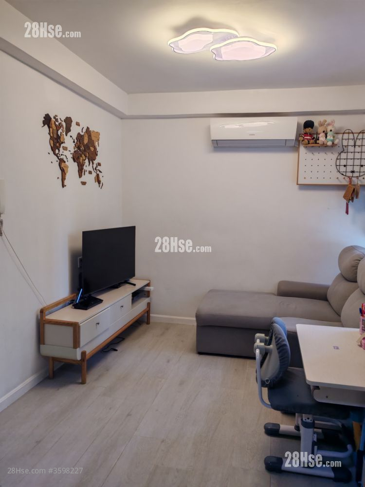 Hung Hom Gardens Rental 3 Bedrooms , 1 Bathroom 480 ft² ( 44.6 m² )