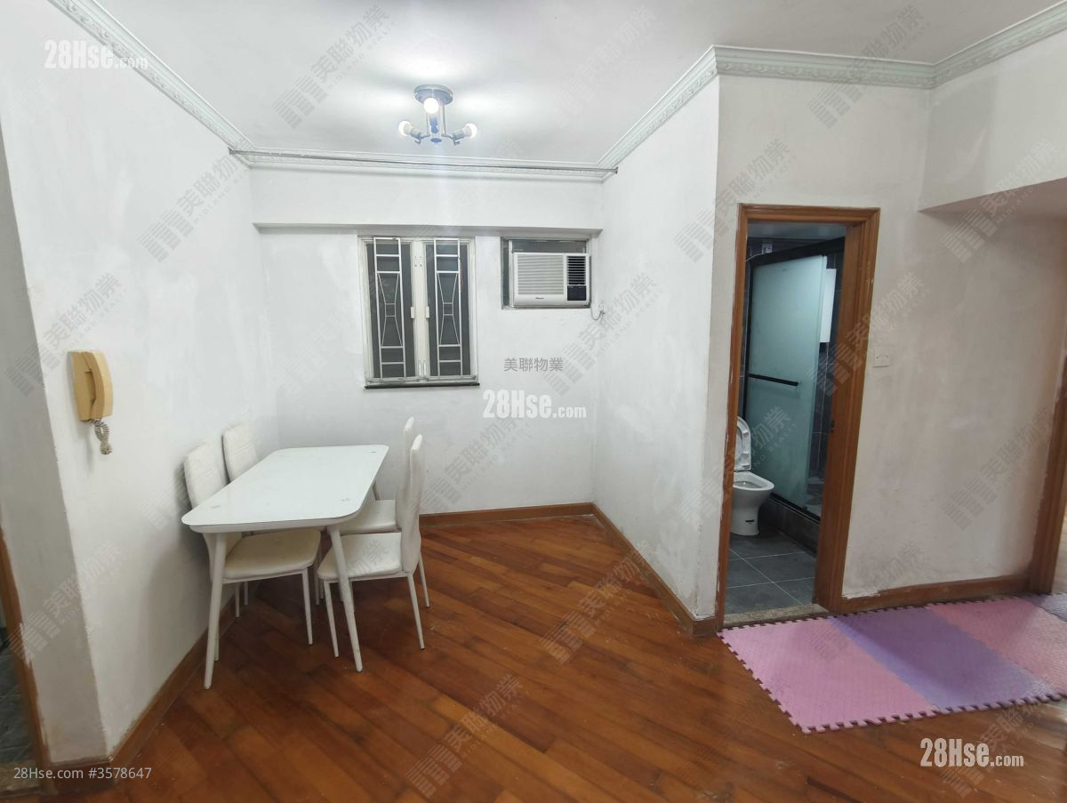 Venice Gardens Rental 457 ft² ( 42.5 m² )