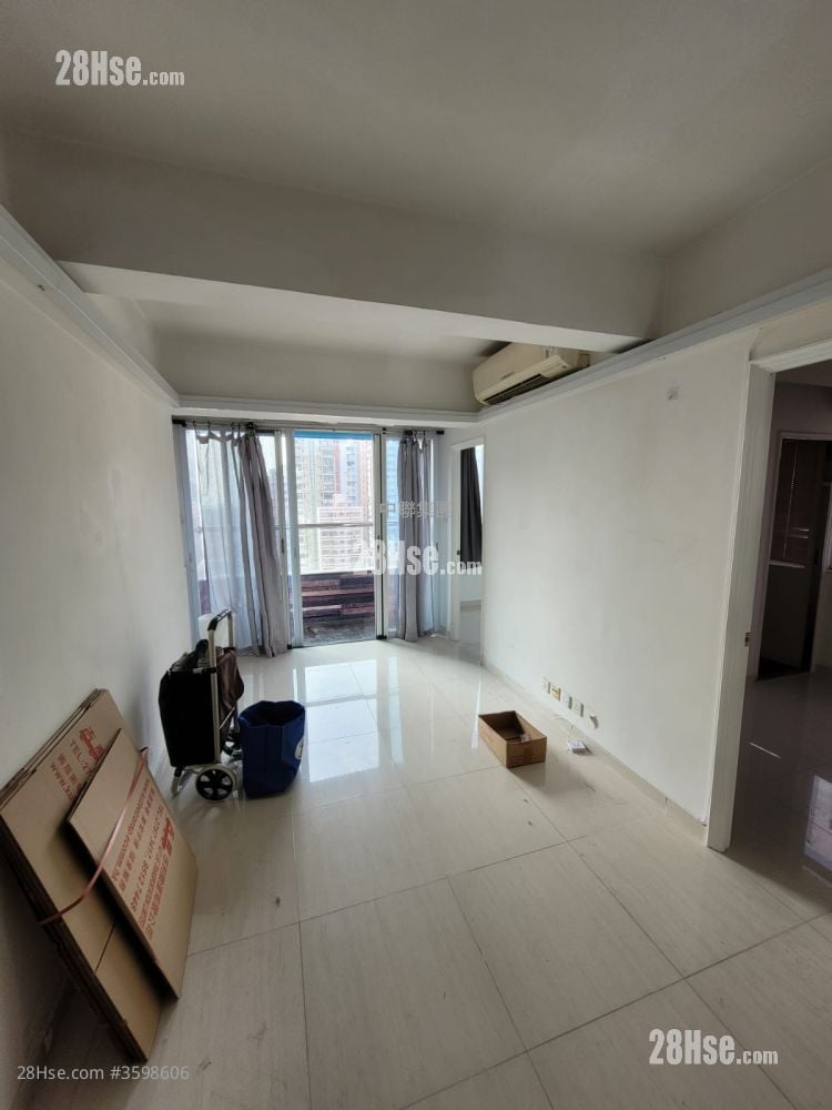 Wing Tak Building Rental 3 Bedrooms , 2 Bathrooms 502 ft² ( 46.6 m² )