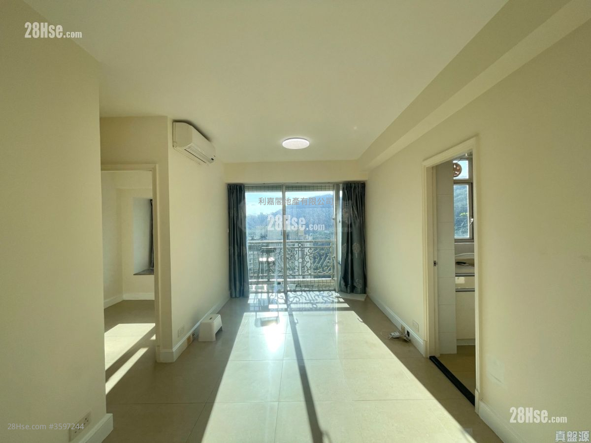 Metro Town Sell 2 Bedrooms 492 ft² ( 45.7 m² )