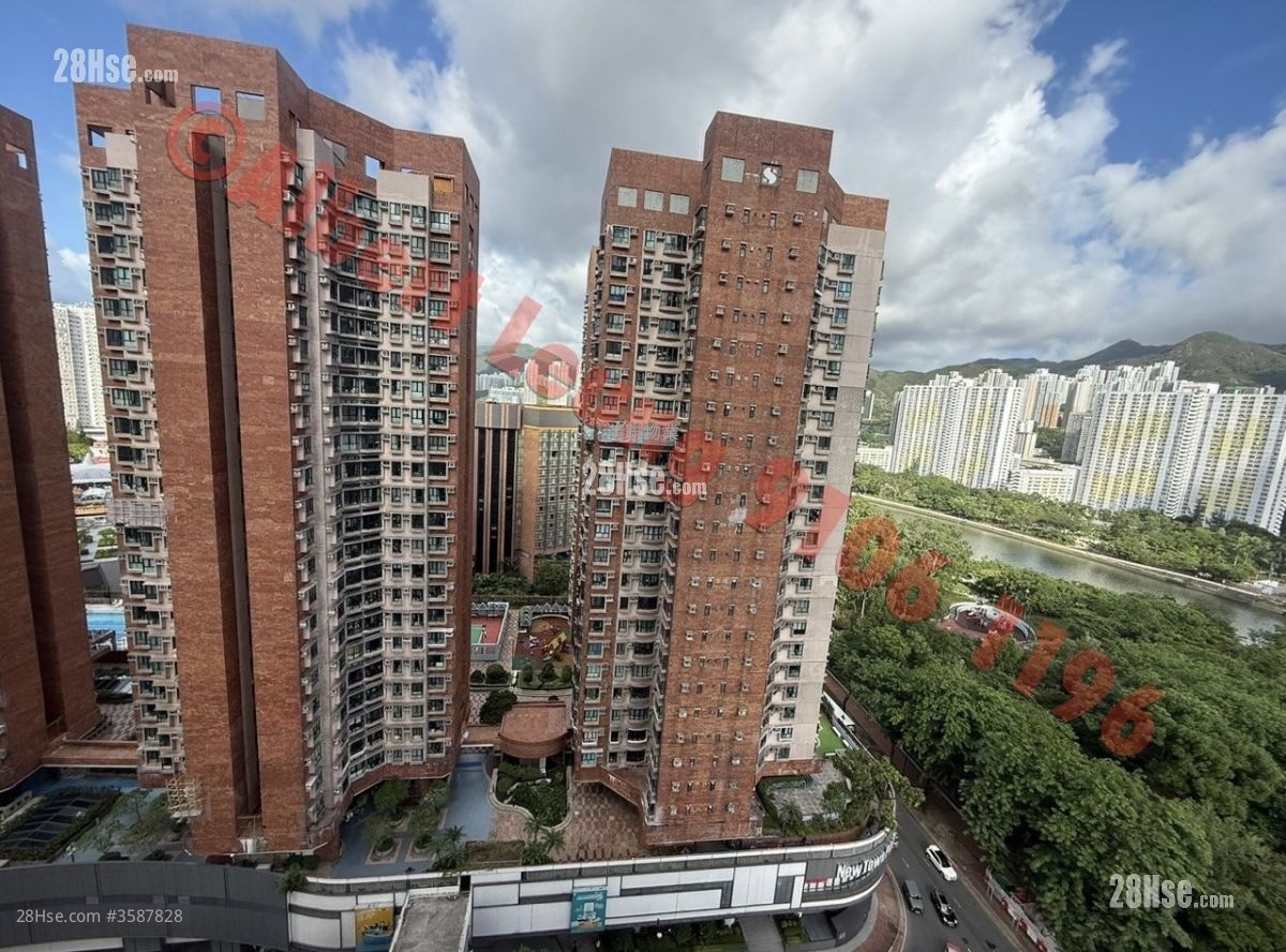 Hilton Plaza Sell 2 Bedrooms , 1 Bathroom 427 ft² ( 39.7 m² ) Hilton Plaza Sell 2 Bedrooms , 1 Bathroom 427 ft² ( 39.7 m² )