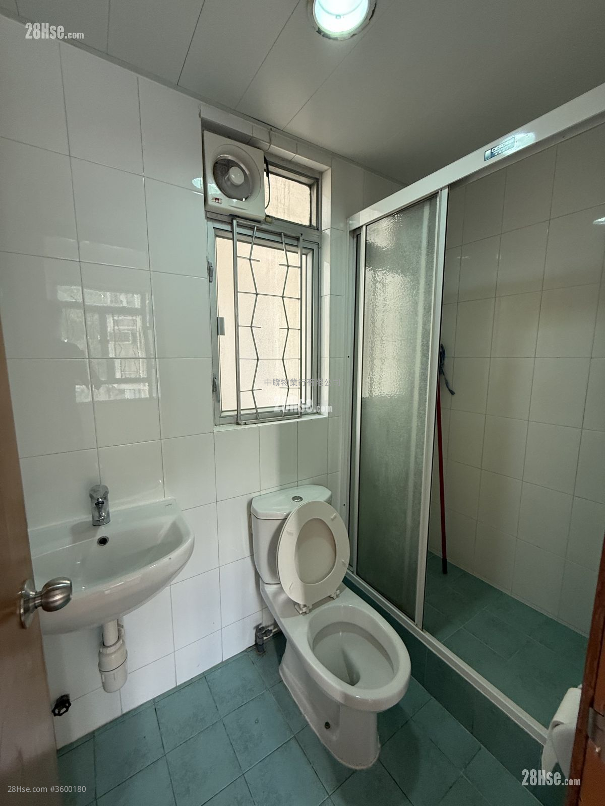 沙田第一城 售盘 327 平方尺 ( 30.4 平方米 ) 沙田第一城 售盘 327 平方尺 ( 30.4 平方米 )