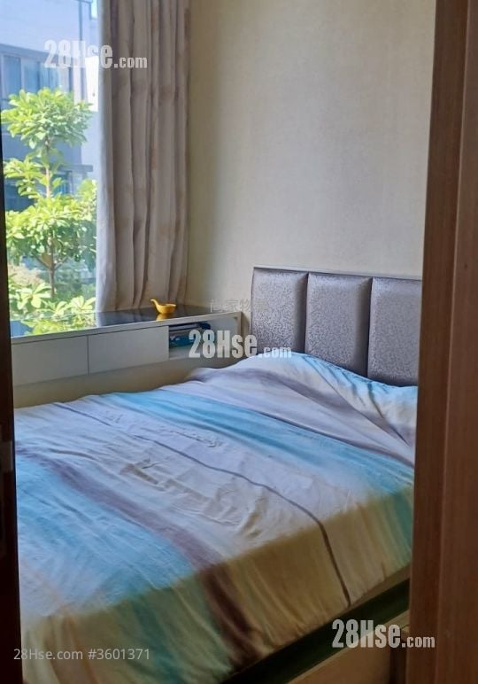 The Woodside Sell 1 Bedroom , 1 Bathroom 391 ft² ( 36.3 m² )