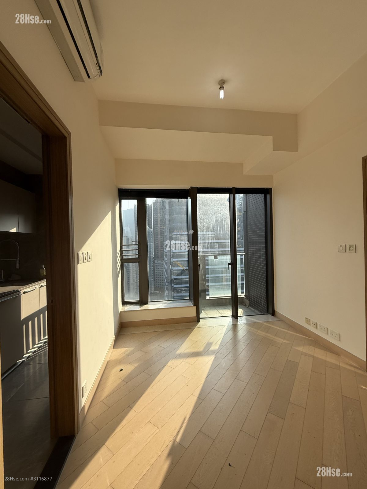 Park Haven Rental Studio , 1 Bathroom 377 ft² ( 35.0 m² )
