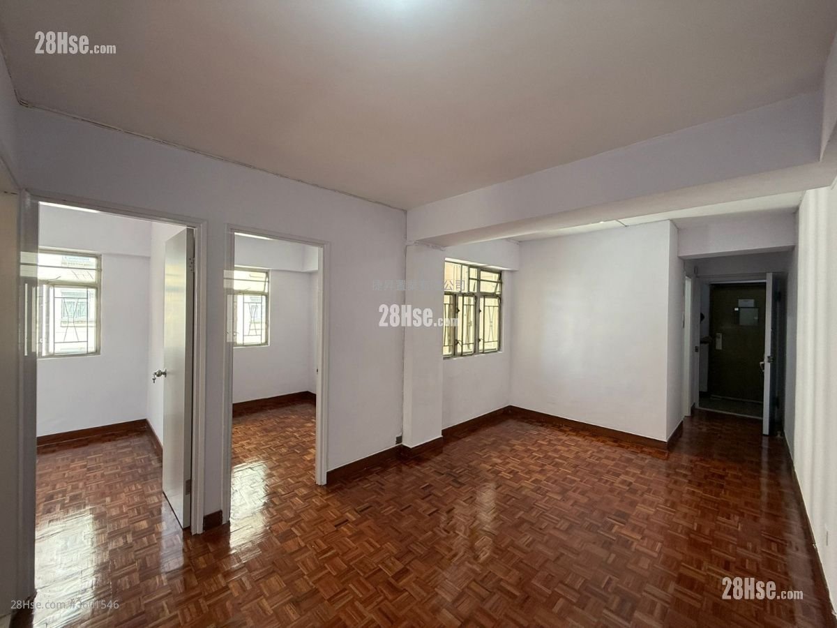 Whampoa Estate Sell 3 Bedrooms , 1 Bathroom 490 ft² ( 45.5 m² )