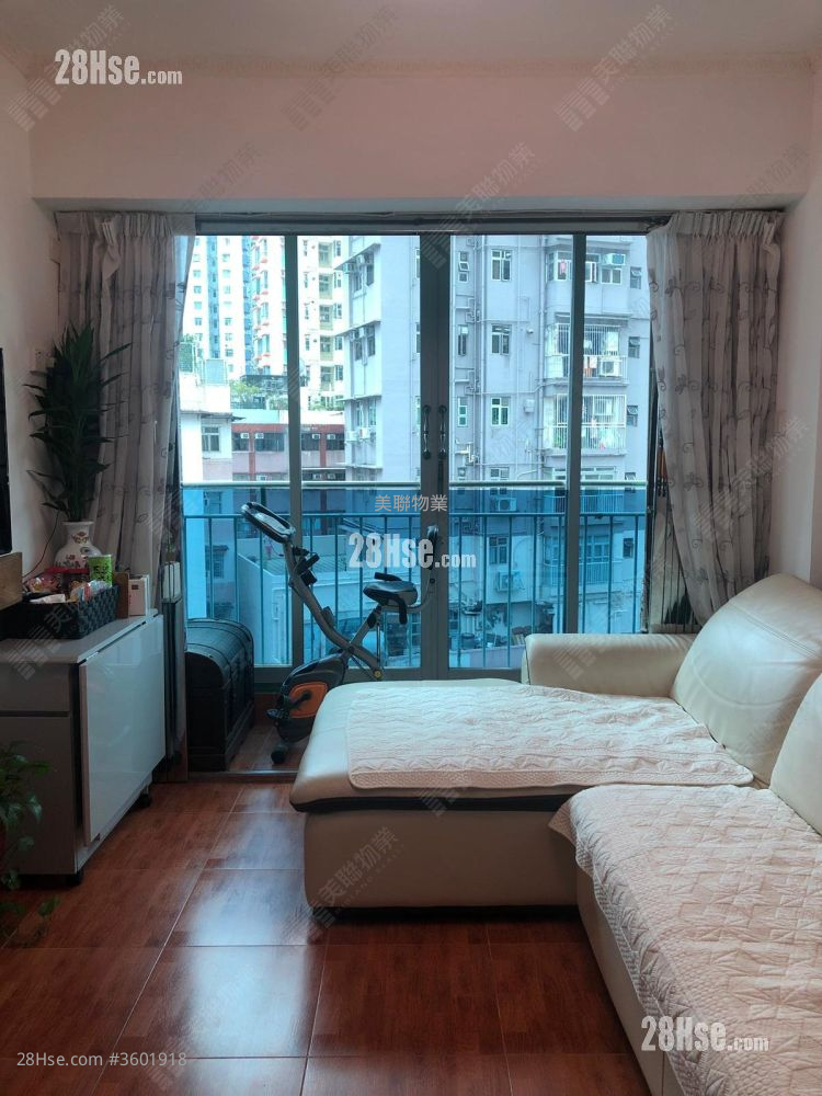 Siu King Building Sell 3 Bedrooms , 1 Bathroom 554 ft² ( 51.5 m² )