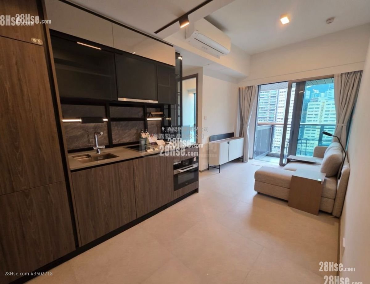 Cullinan Sky Sell 2 Bedrooms 467 ft² ( 43.4 m² )