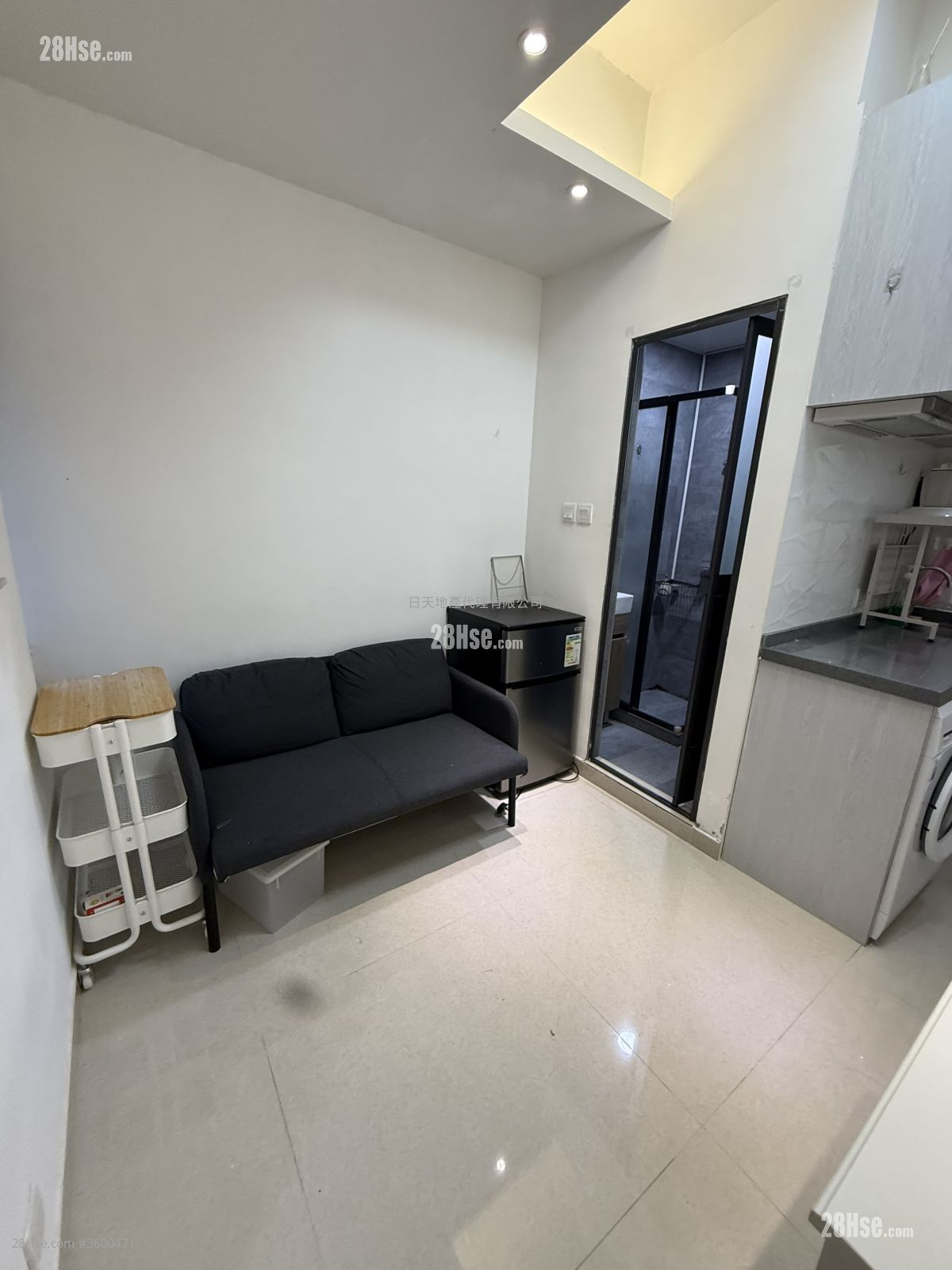 Overseas Court Rental 1 Bedroom , 1 Bathroom 220 ft² ( 20.4 m² )