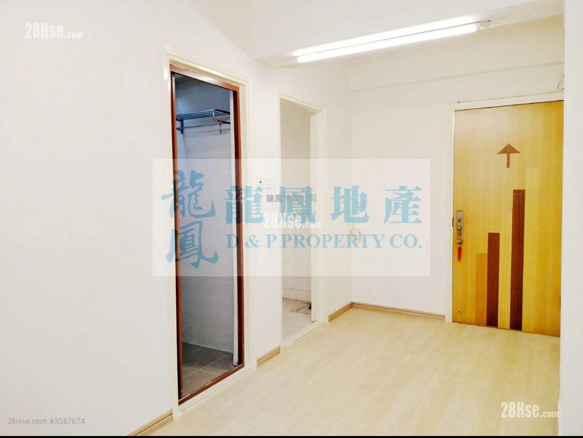 长丰大厦 售盘 3 房 , 1 浴室 430 平方尺 ( 39.9 平方米 ) 长丰大厦 售盘 3 房 , 1 浴室 430 平方尺 ( 39.9 平方米 )