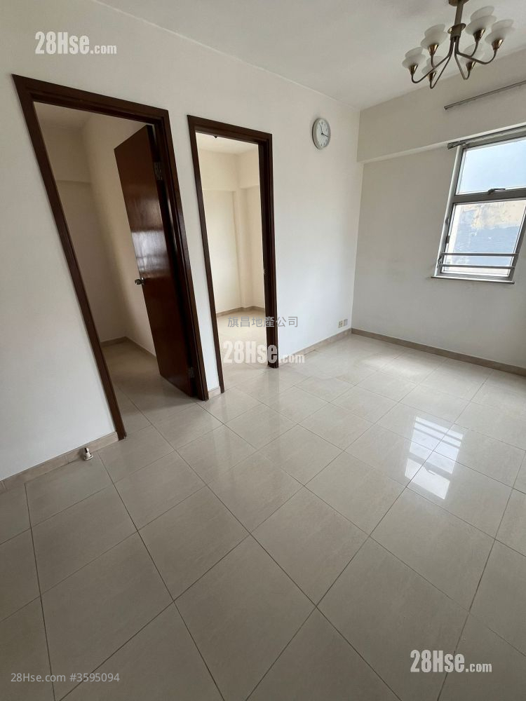 8 Fuk Wa Street Rental 2 Bedrooms , 1 Bathroom 332 ft² ( 30.8 m² )
