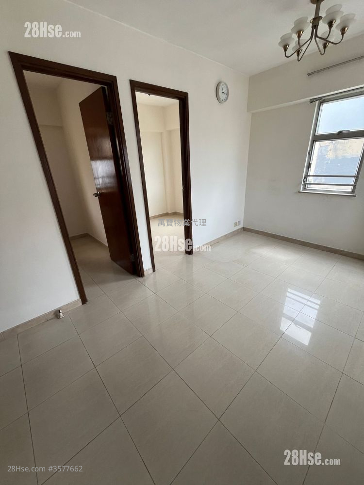 8 Fuk Wa Street Rental 2 Bedrooms , 1 Bathroom 332 ft² ( 30.8 m² )