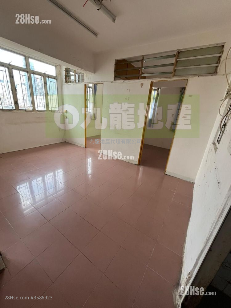 Hang Shing Building Rental 2 Bedrooms , 1 Bathroom 340 ft² ( 31.6 m² )