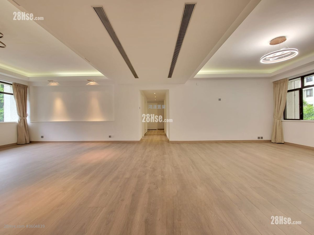 The Crescent Sell 4 Bedrooms , 3 Bathrooms 2,104 ft² ( 195.5 m² )