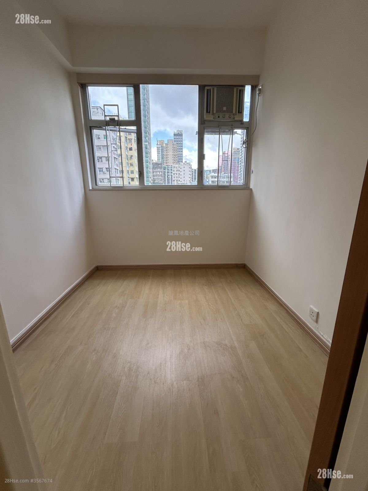 长丰大厦 售盘 3 房 , 1 浴室 430 平方尺 ( 39.9 平方米 ) 长丰大厦 售盘 3 房 , 1 浴室 430 平方尺 ( 39.9 平方米 )