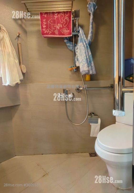 Oi Kwan Court Sell 1 Bedroom , 1 Bathroom 384 ft² ( 35.7 m² ) Oi Kwan Court Sell 1 Bedroom , 1 Bathroom 384 ft² ( 35.7 m² )