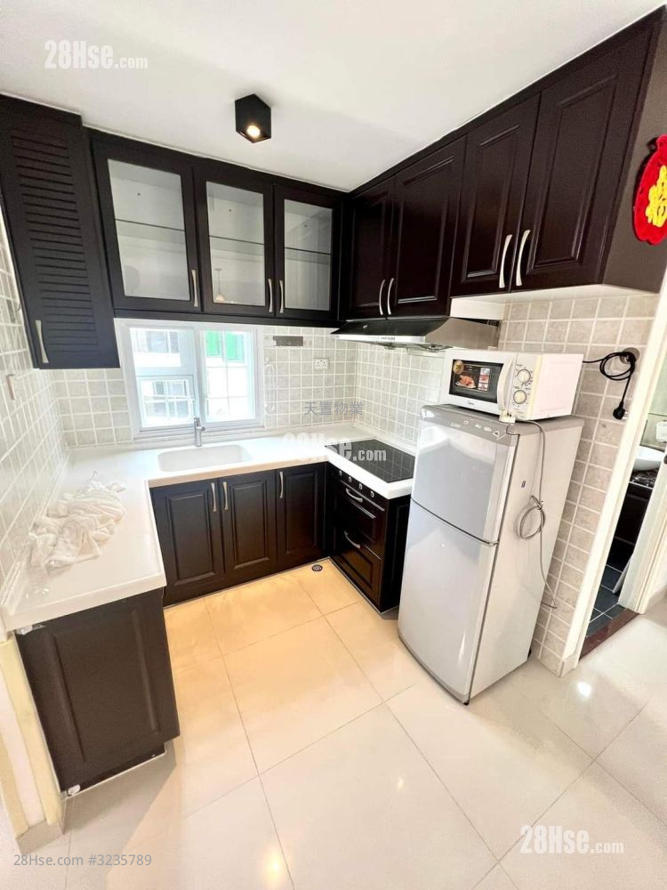 桃园围 租盘 3 房 , 1 浴室 700 平方尺 ( 65.0 平方米 ) 桃园围 租盘 3 房 , 1 浴室 700 平方尺 ( 65.0 平方米 )