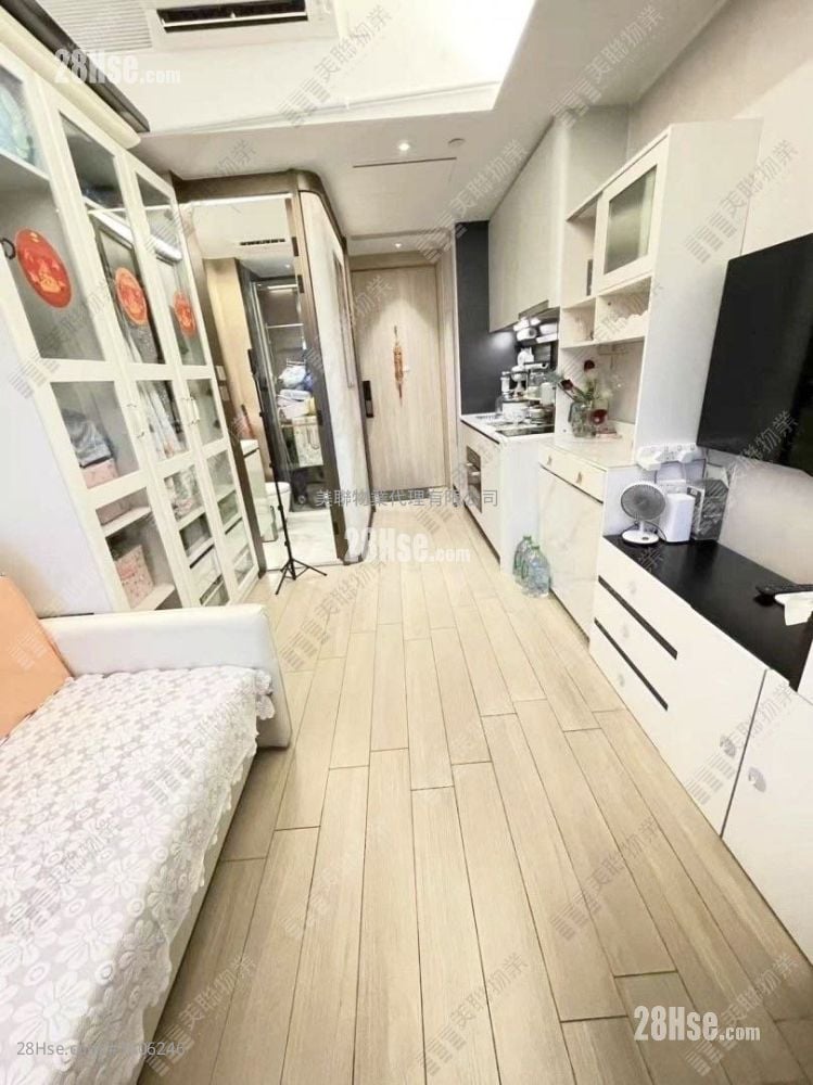 One Innovale Sell 228 ft² ( 21.2 m² )