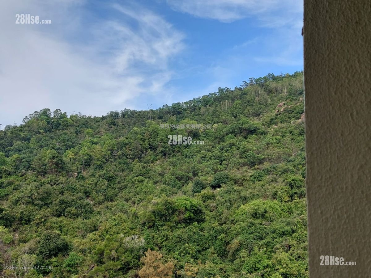 Ko Chun Court Sell 2 Bedrooms , 1 Bathroom 527 ft² ( 49.0 m² )