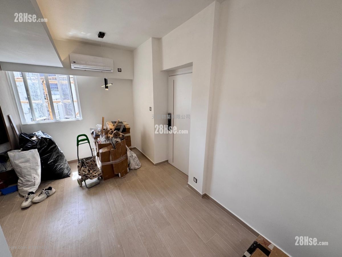 Sung Fu Building Sell 1 Bedroom , 1 Bathroom