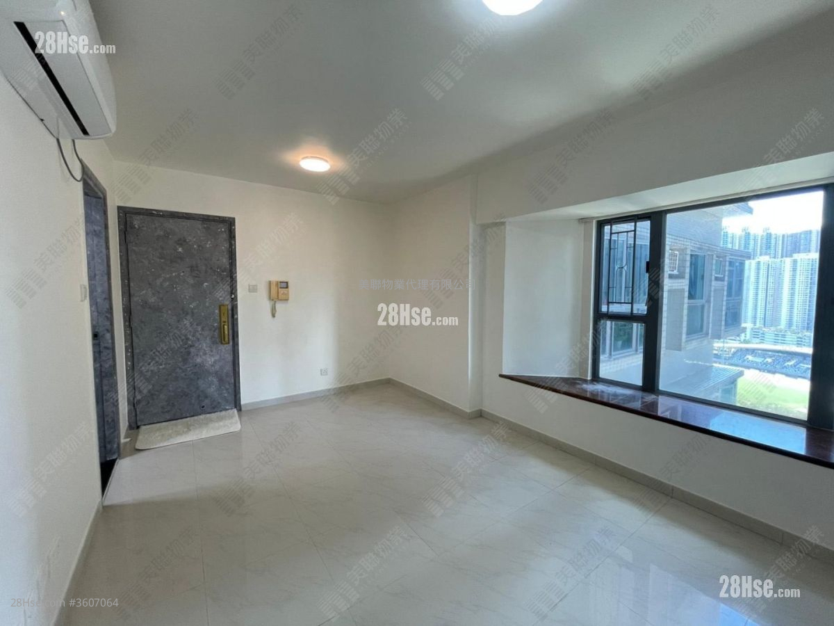 Maritime Bay Rental 427 ft² ( 39.7 m² )