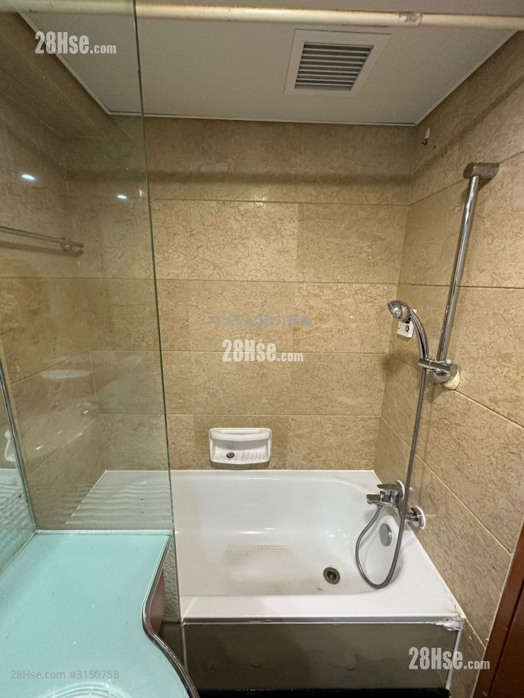 蓝湾半岛 售盘 3 房 , 3 浴室 811 平方尺 ( 75.3 平方米 ) 蓝湾半岛 售盘 3 房 , 3 浴室 811 平方尺 ( 75.3 平方米 )