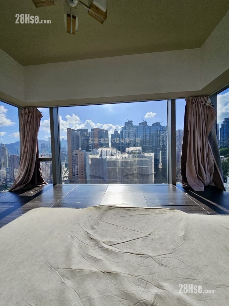 Chatham Gate Sell 4 Bedrooms , 2 Bathrooms 1,306 ft² ( 121.3 m² )