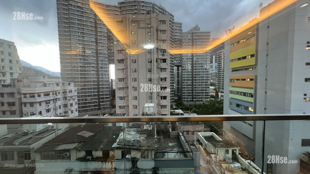 The Austine Place 租盘 2 房 , 2 浴室 870 平方尺 ( 80.8 平方米 ) The Austine Place 租盘 2 房 , 2 浴室 870 平方尺 ( 80.8 平方米 )