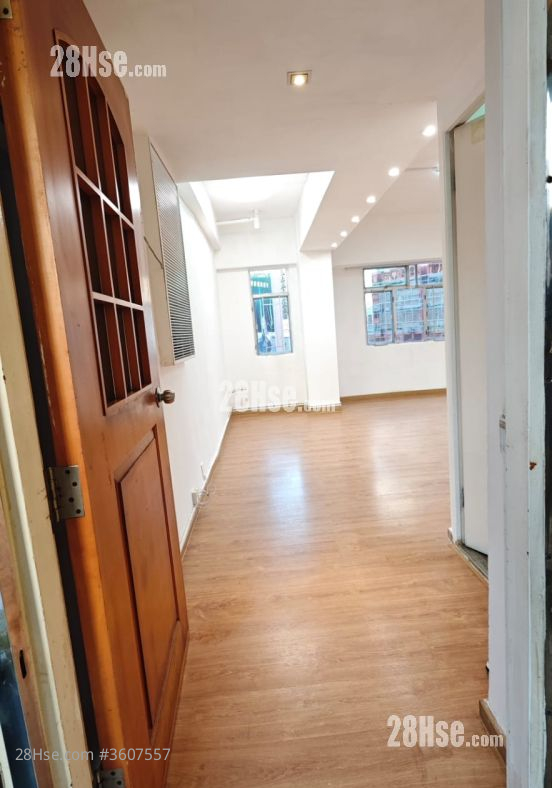 Golden Plaza Rental 1 Bedroom , 1 Bathroom 417 ft² ( 38.7 m² ) Golden Plaza Rental 1 Bedroom , 1 Bathroom 417 ft² ( 38.7 m² )