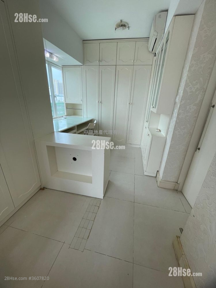 The Apex Rental 1 Bedroom , 1 Bathroom 441 ft² ( 41.0 m² ) The Apex Rental 1 Bedroom , 1 Bathroom 441 ft² ( 41.0 m² )
