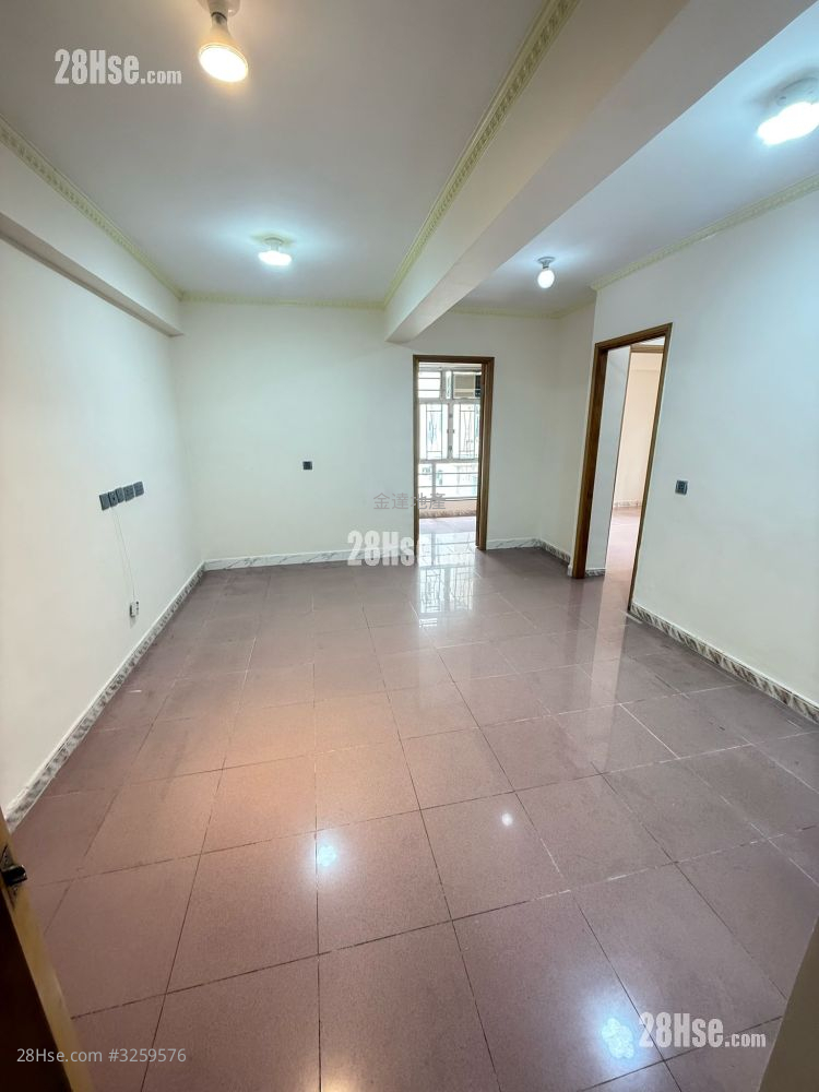Chiap Thong Building Rental 3 Bedrooms , 1 Bathroom 566 ft² ( 52.6 m² )
