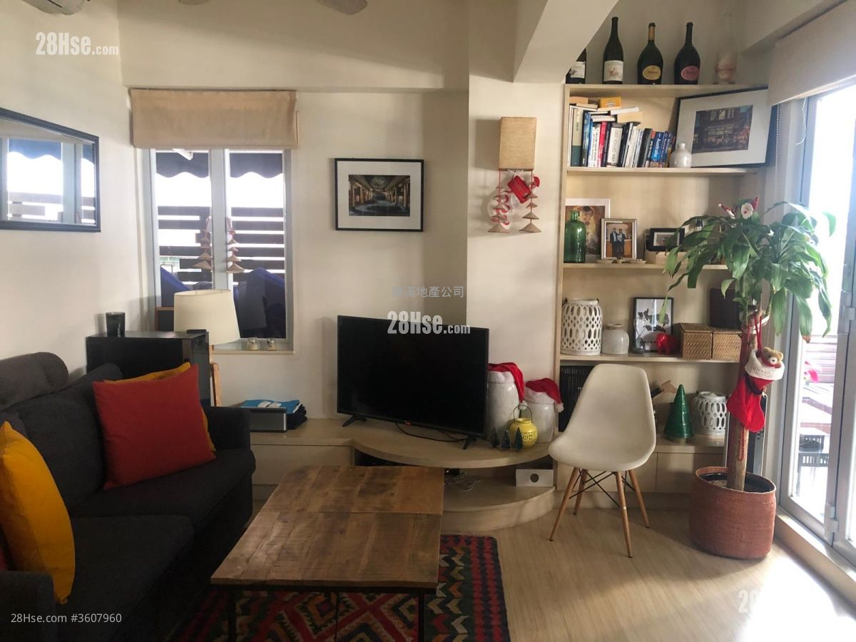 唐楼 租盘 1 房 , 1 浴室 403 平方尺 ( 37.4 平方米 ) 唐楼 租盘 1 房 , 1 浴室 403 平方尺 ( 37.4 平方米 )