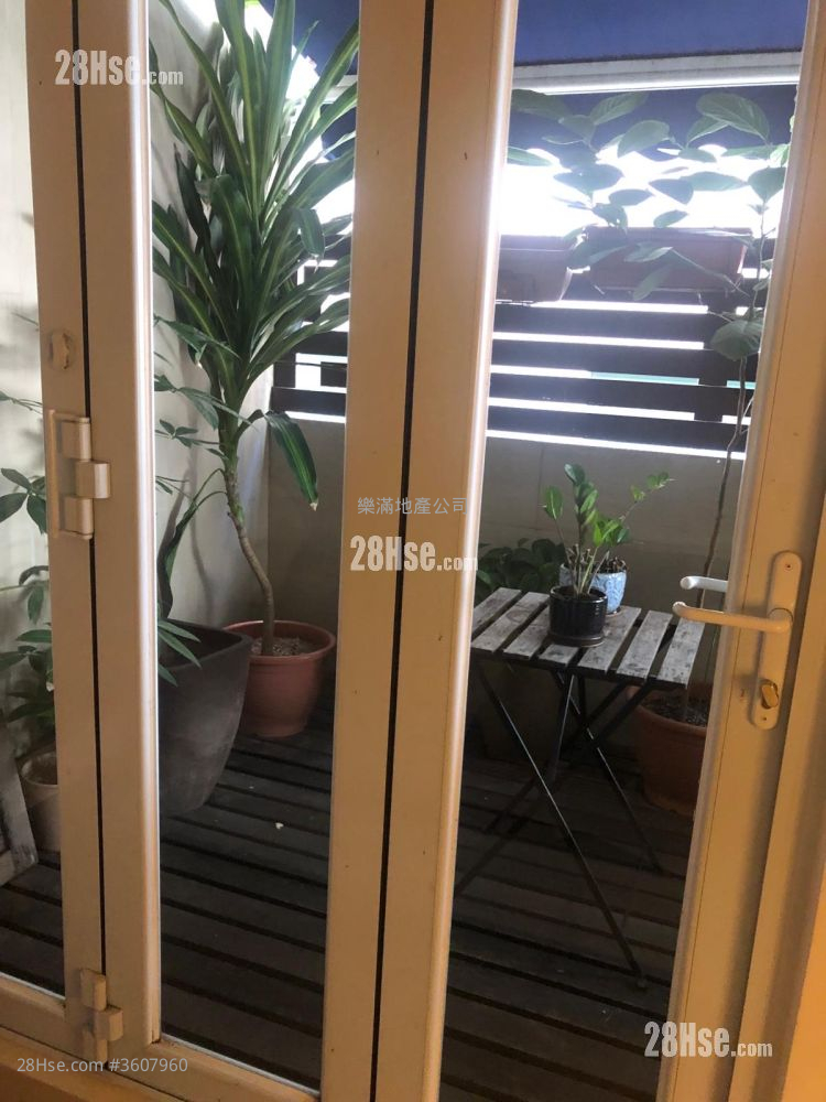 唐楼 租盘 1 房 , 1 浴室 403 平方尺 ( 37.4 平方米 ) 唐楼 租盘 1 房 , 1 浴室 403 平方尺 ( 37.4 平方米 )