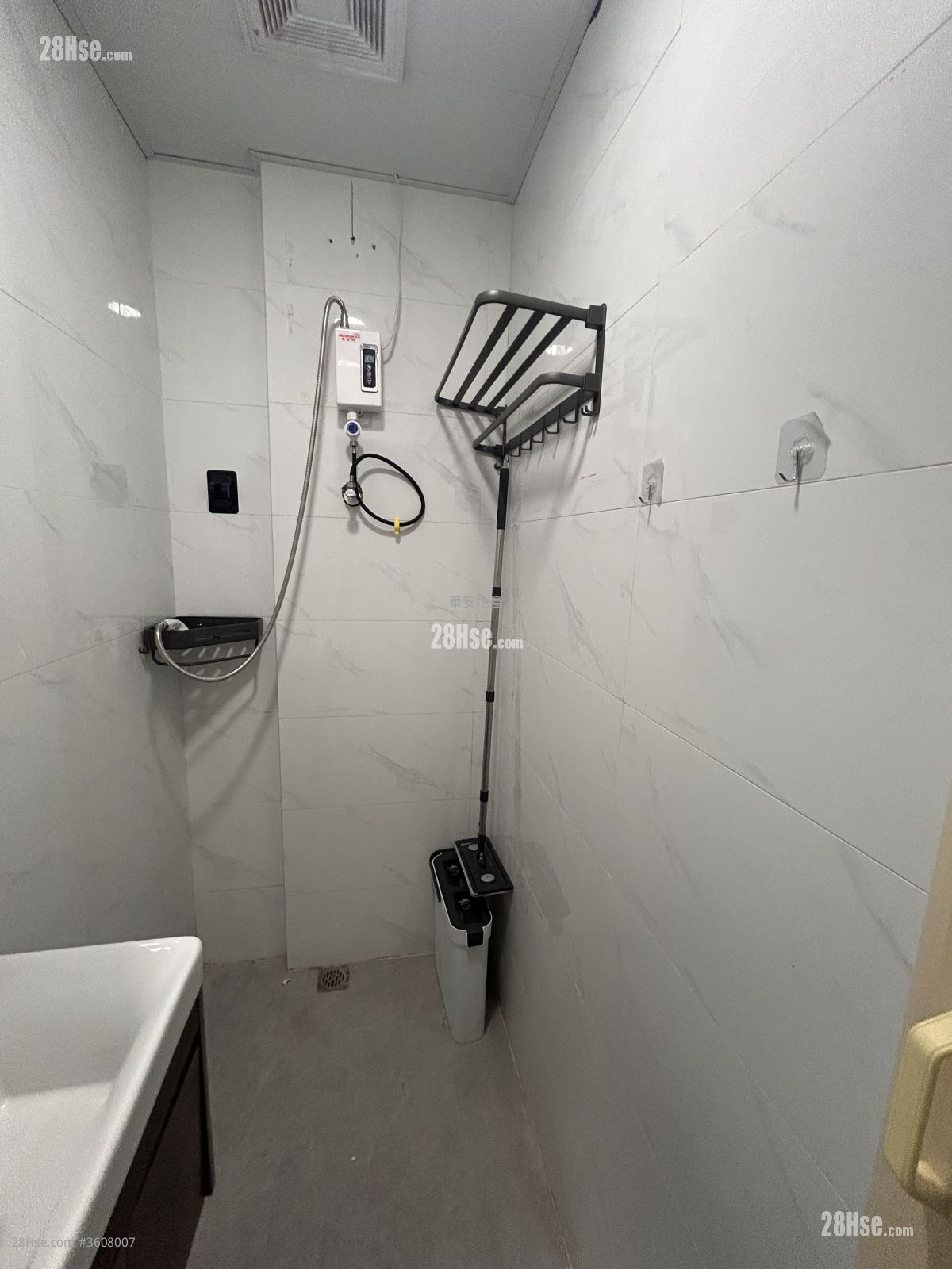 金宝大厦 租盘 3 房 , 3 浴室 100 平方尺 ( 9.3 平方米 ) 金宝大厦 租盘 3 房 , 3 浴室 100 平方尺 ( 9.3 平方米 )