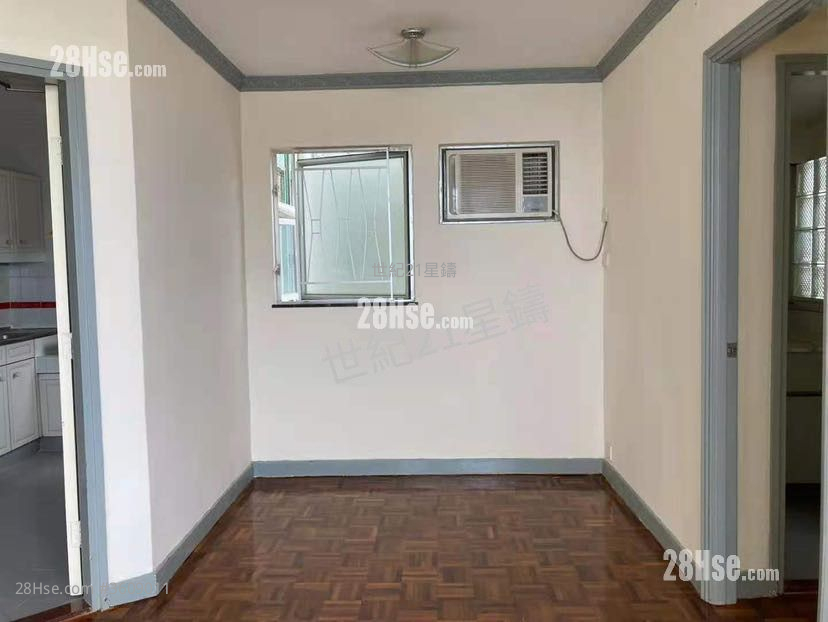 South Horizons Rental 2 Bedrooms , 1 Bathroom 532 ft² ( 49.4 m² )