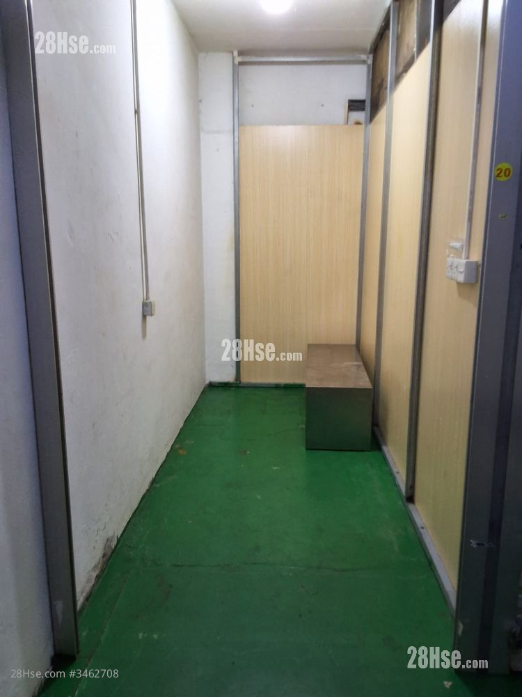 Wah Mow Factory Building Rental 36 ft² ( 3.3 m² ) Wah Mow Factory Building Rental 36 ft² ( 3.3 m² )