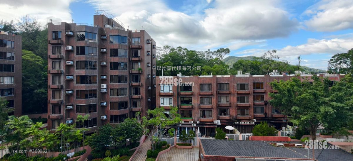 丽峰花园 租盘 3 房 , 2 浴室 1,760 平方尺 ( 163.5 平方米 ) 丽峰花园 租盘 3 房 , 2 浴室 1,760 平方尺 ( 163.5 平方米 )