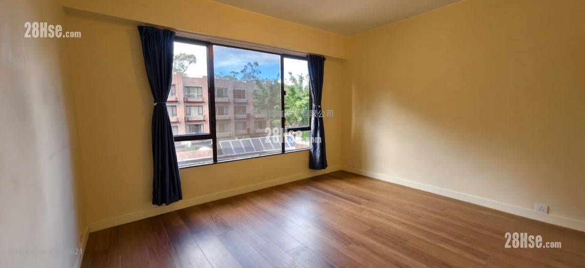 丽峰花园 租盘 3 房 , 2 浴室 1,760 平方尺 ( 163.5 平方米 ) 丽峰花园 租盘 3 房 , 2 浴室 1,760 平方尺 ( 163.5 平方米 )