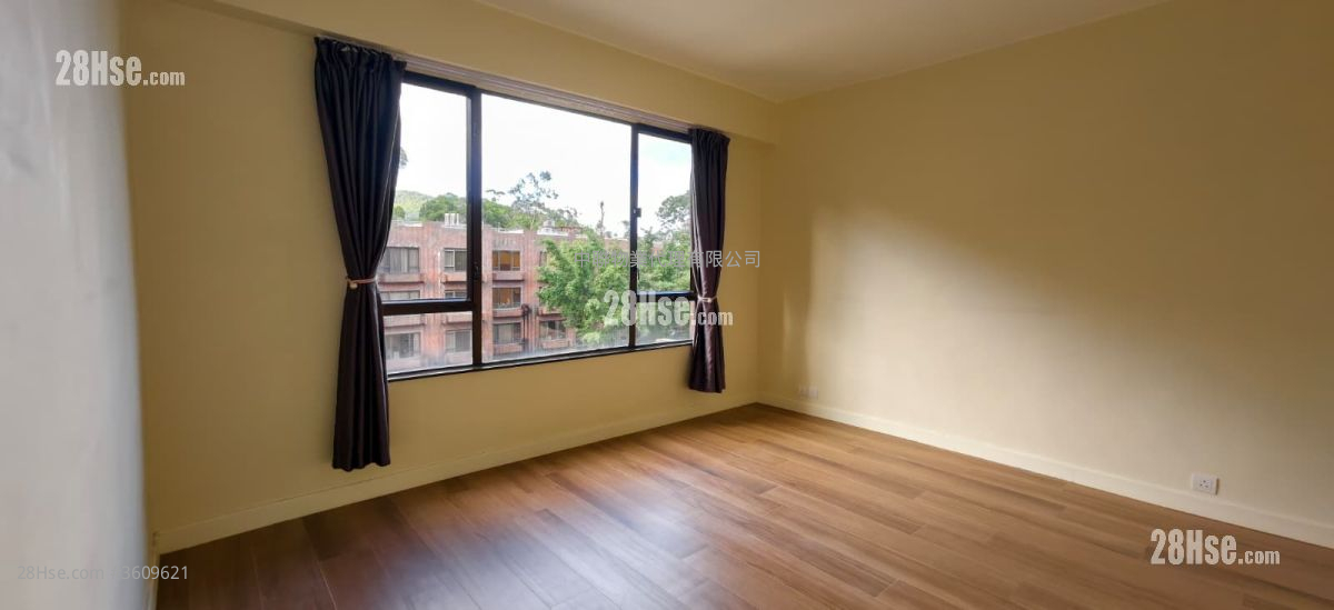 丽峰花园 租盘 3 房 , 2 浴室 1,760 平方尺 ( 163.5 平方米 ) 丽峰花园 租盘 3 房 , 2 浴室 1,760 平方尺 ( 163.5 平方米 )