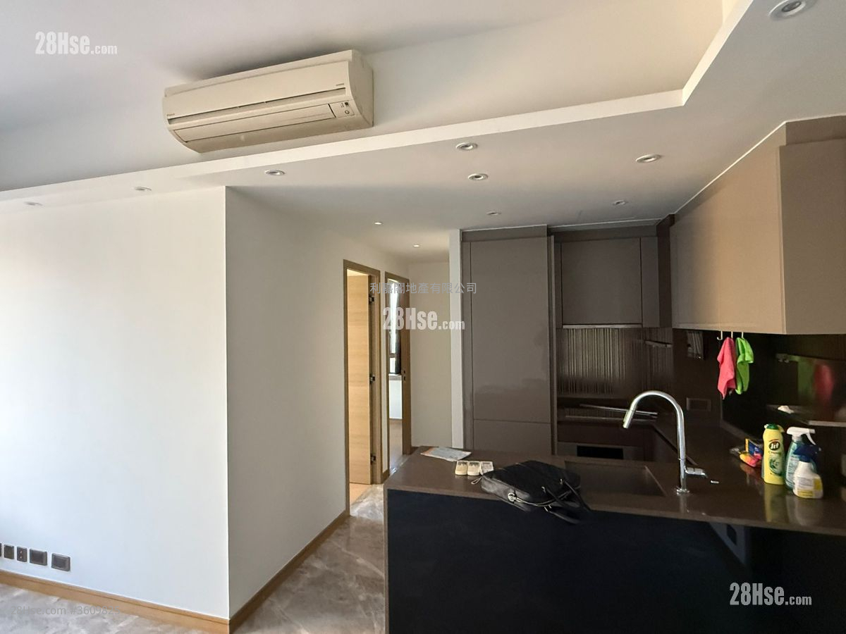 Harbour Pinnacle Rental 2 Bedrooms 445 ft² ( 41.3 m² ) Harbour Pinnacle Rental 2 Bedrooms 445 ft² ( 41.3 m² )