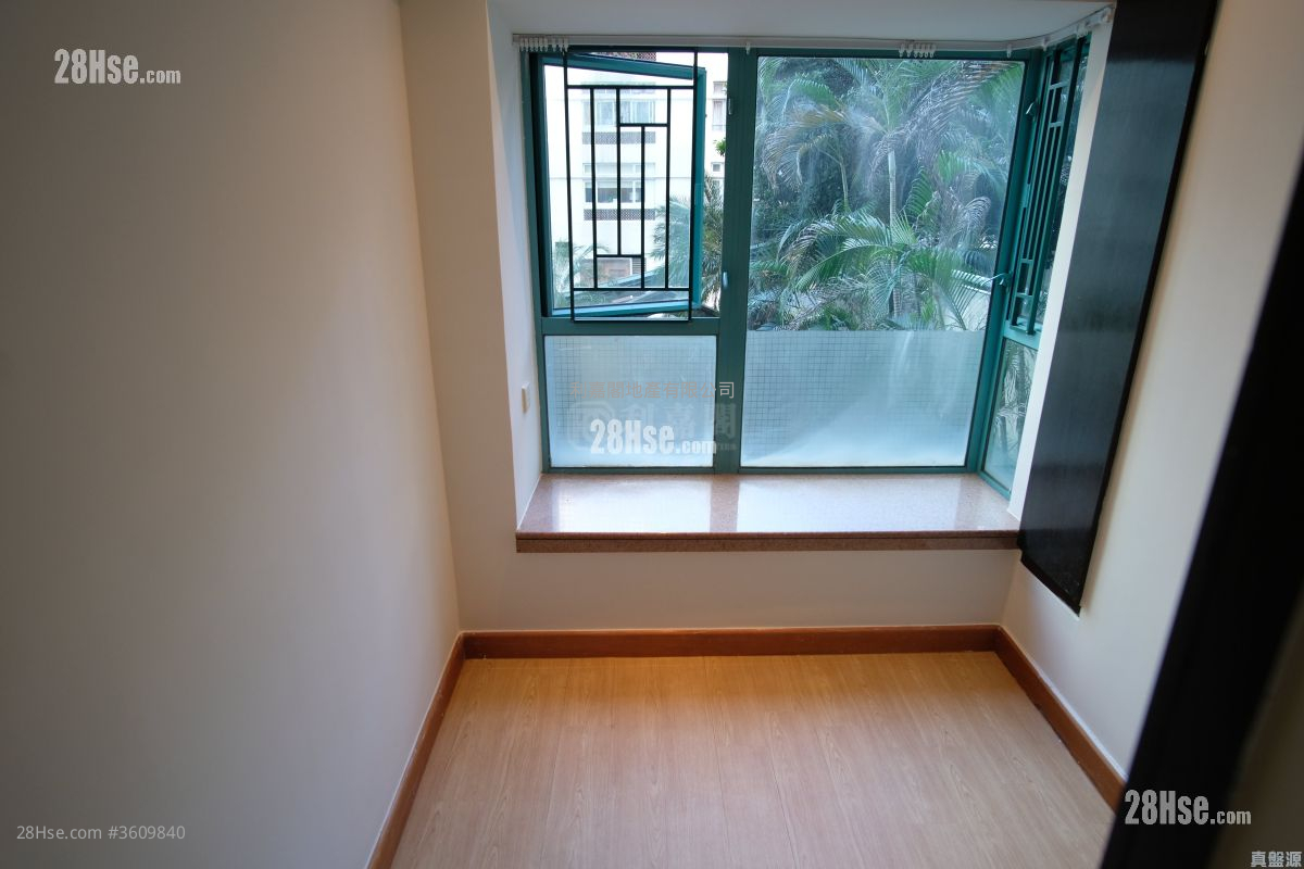 Millennium Court Sell 3 Bedrooms 509 ft² ( 47.3 m² ) Millennium Court Sell 3 Bedrooms 509 ft² ( 47.3 m² )