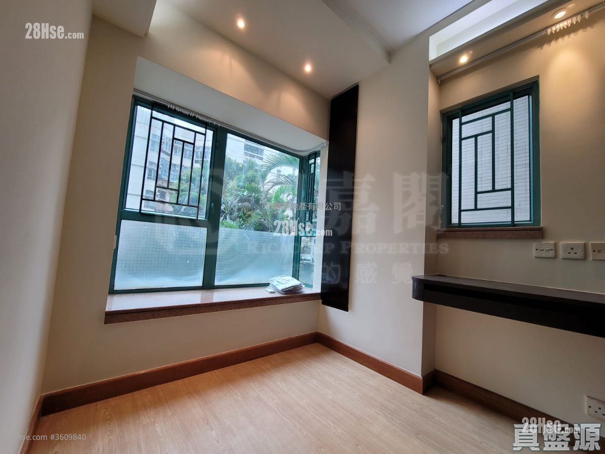 Millennium Court Sell 3 Bedrooms 509 ft² ( 47.3 m² ) Millennium Court Sell 3 Bedrooms 509 ft² ( 47.3 m² )