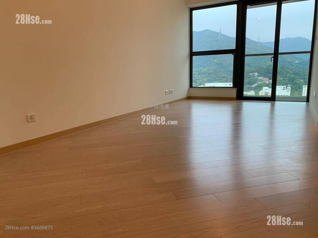 Commune Modern Sell 3 Bedrooms , 2 Bathrooms 646 ft² ( 60.0 m² )