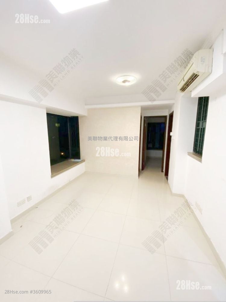 Dawning Views Sell 2 Bedrooms , 1 Bathroom 384 ft² ( 35.7 m² )