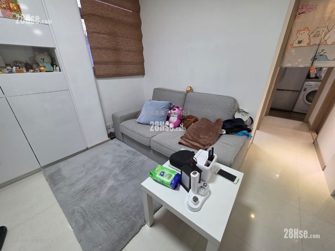 Manor Centre Rental 1 Bedroom 300 ft² ( 27.9 m² ) Manor Centre Rental 1 Bedroom 300 ft² ( 27.9 m² )
